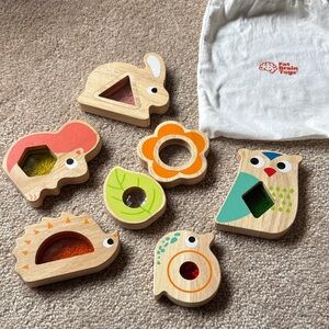 Wooden Animal Shape Set - fat brain toys